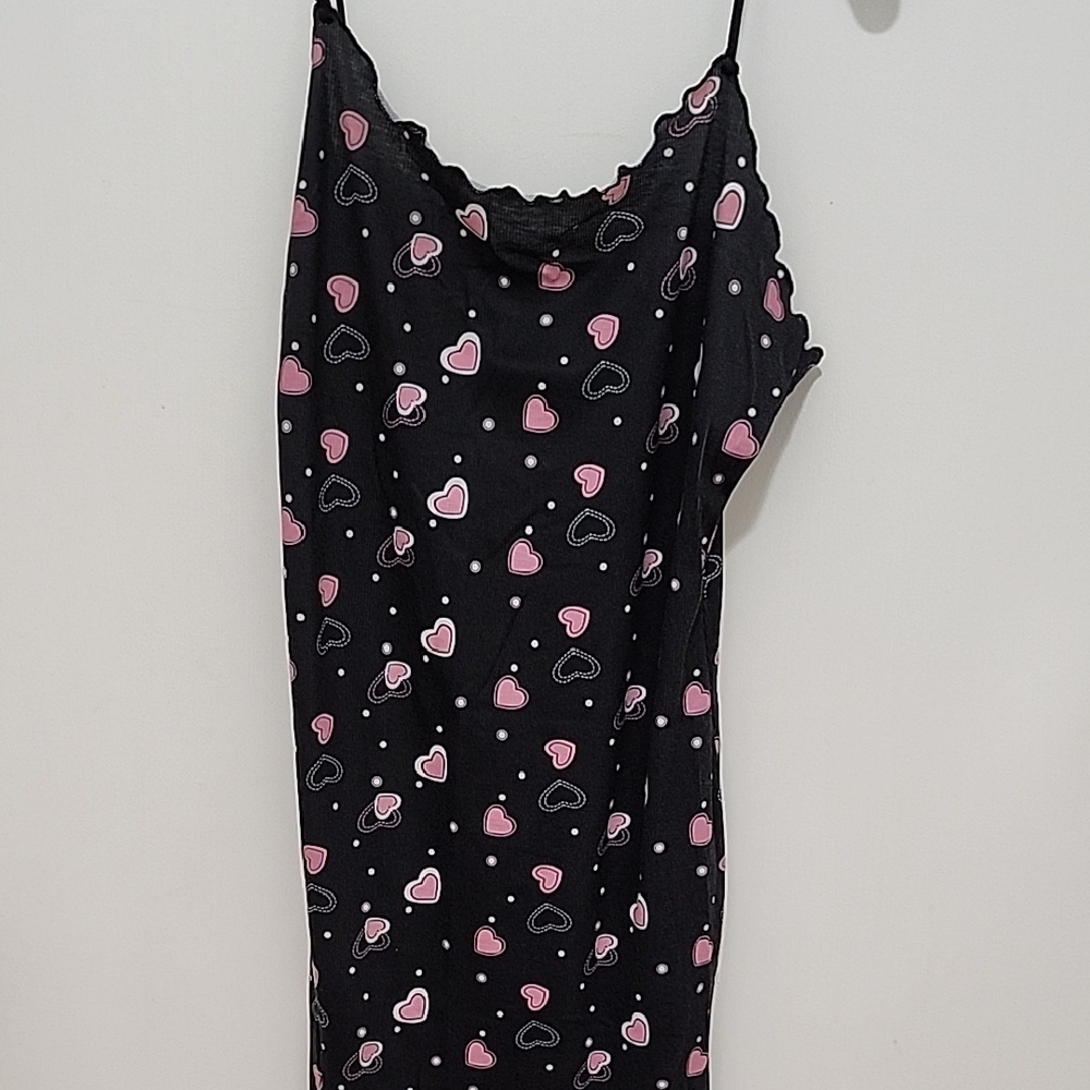 Black and Pink Heart Print Nightgown